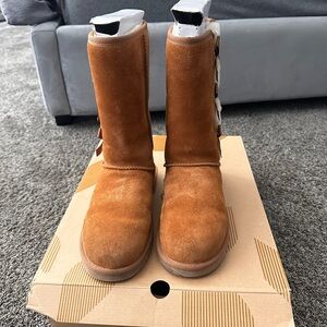 Koolaburra Women’s Boots Size 8 0153